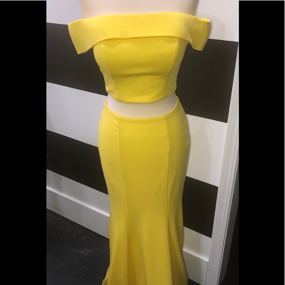 La Femne Evening / Prom Dress